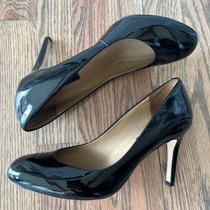 Ann Taylor Perfect Patent Pump - Black (Size: 7)